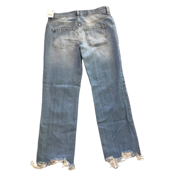 Free People Jeans Maggie Size 26 Mid Rise Distressed Straight Light Denim New - Picture 3 of 6